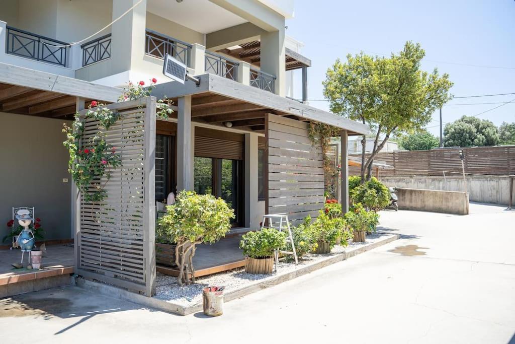 Luxury Apartments Platánion المظهر الخارجي الصورة